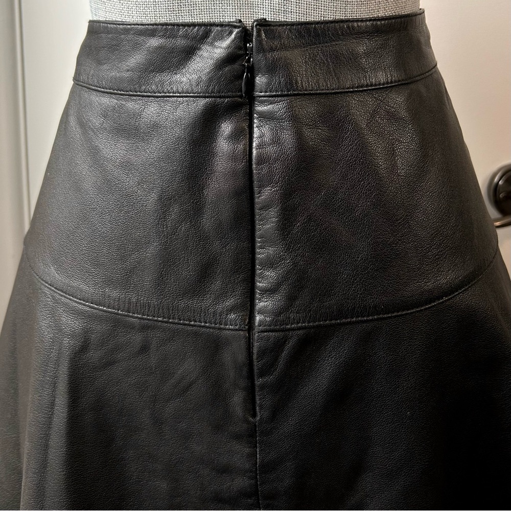 Banana Republic Authentic Leather Short Skirt Black - Picture 3 of 10